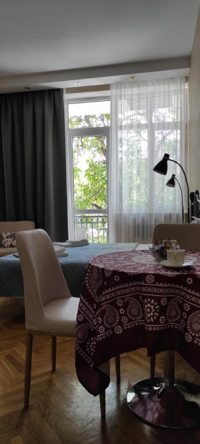 Tranquil Apartment In Vake Tbilisi Exteriér fotografie